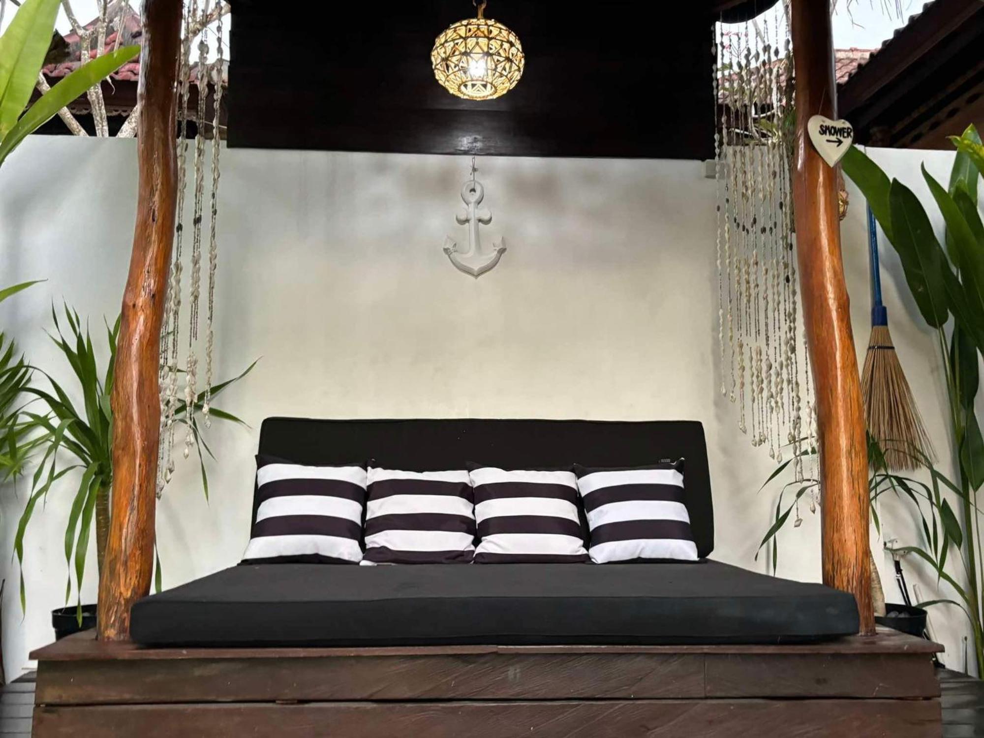 The Captains Villa Lembongan Exteriör bild